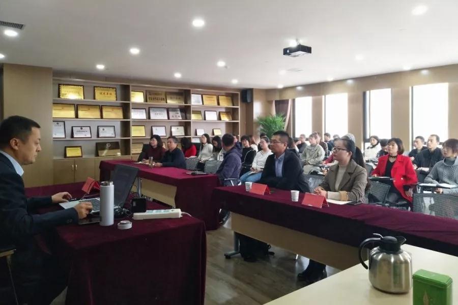 学无止境|华体会注册-华体会（中国）
举办法律知识专题培训